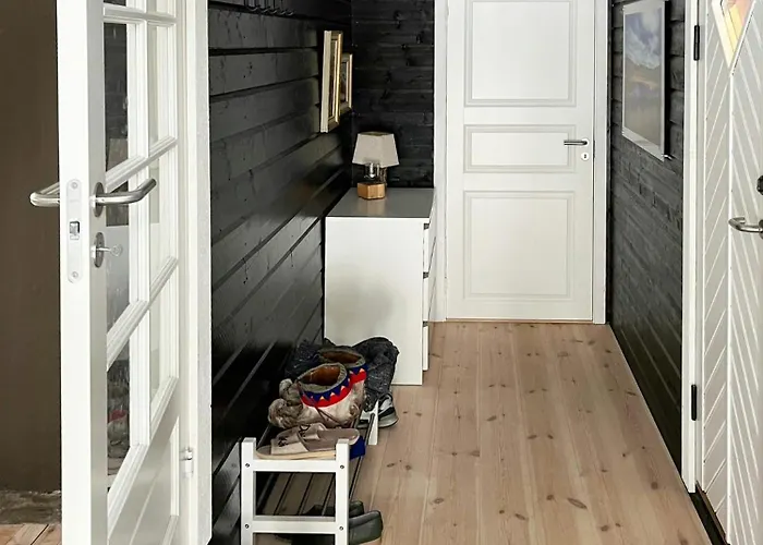 With Mountain View Near Totak *